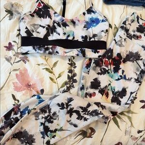 Nike White and Black Dri-FIT Sports Bra